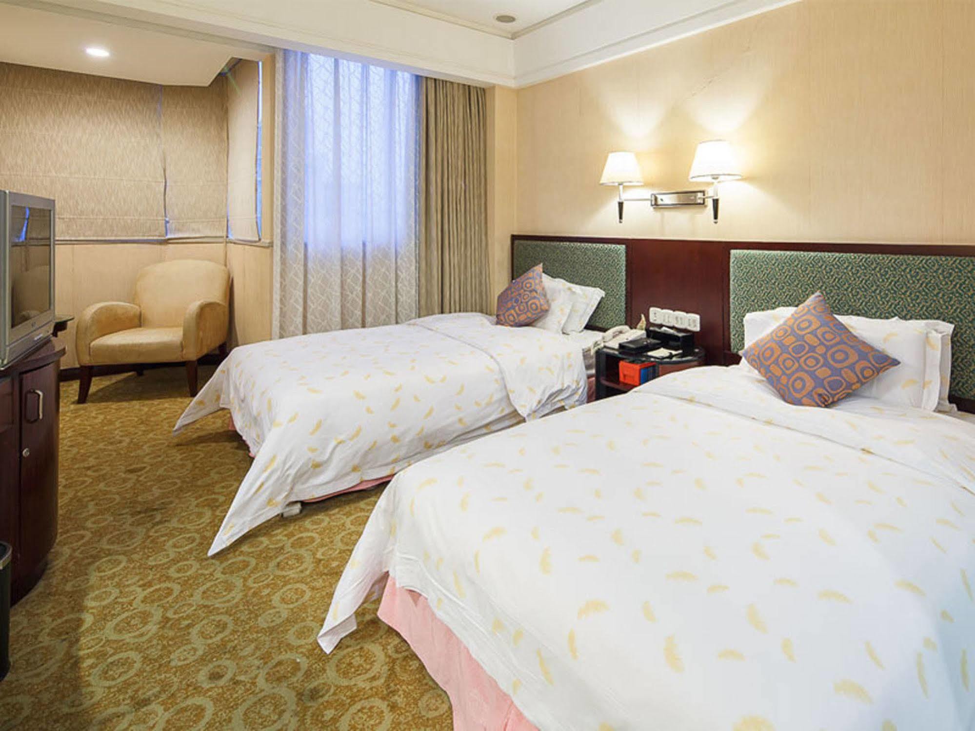 City Hotel Foshan Esterno foto