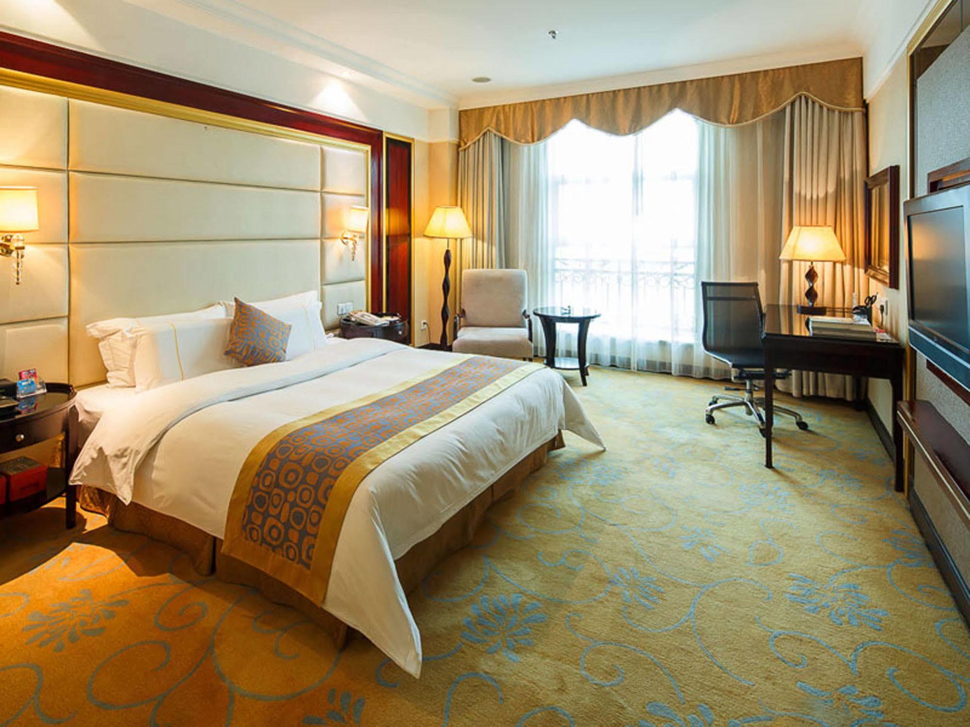 City Hotel Foshan Esterno foto