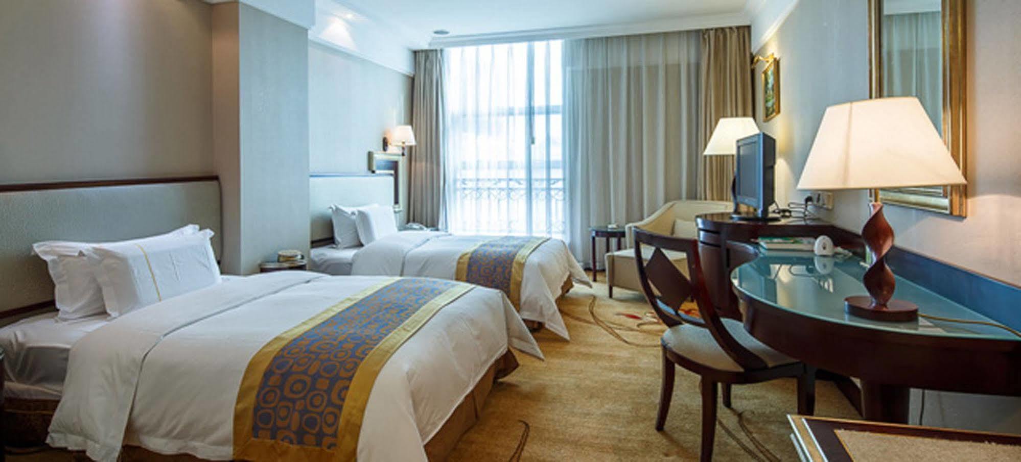 City Hotel Foshan Esterno foto