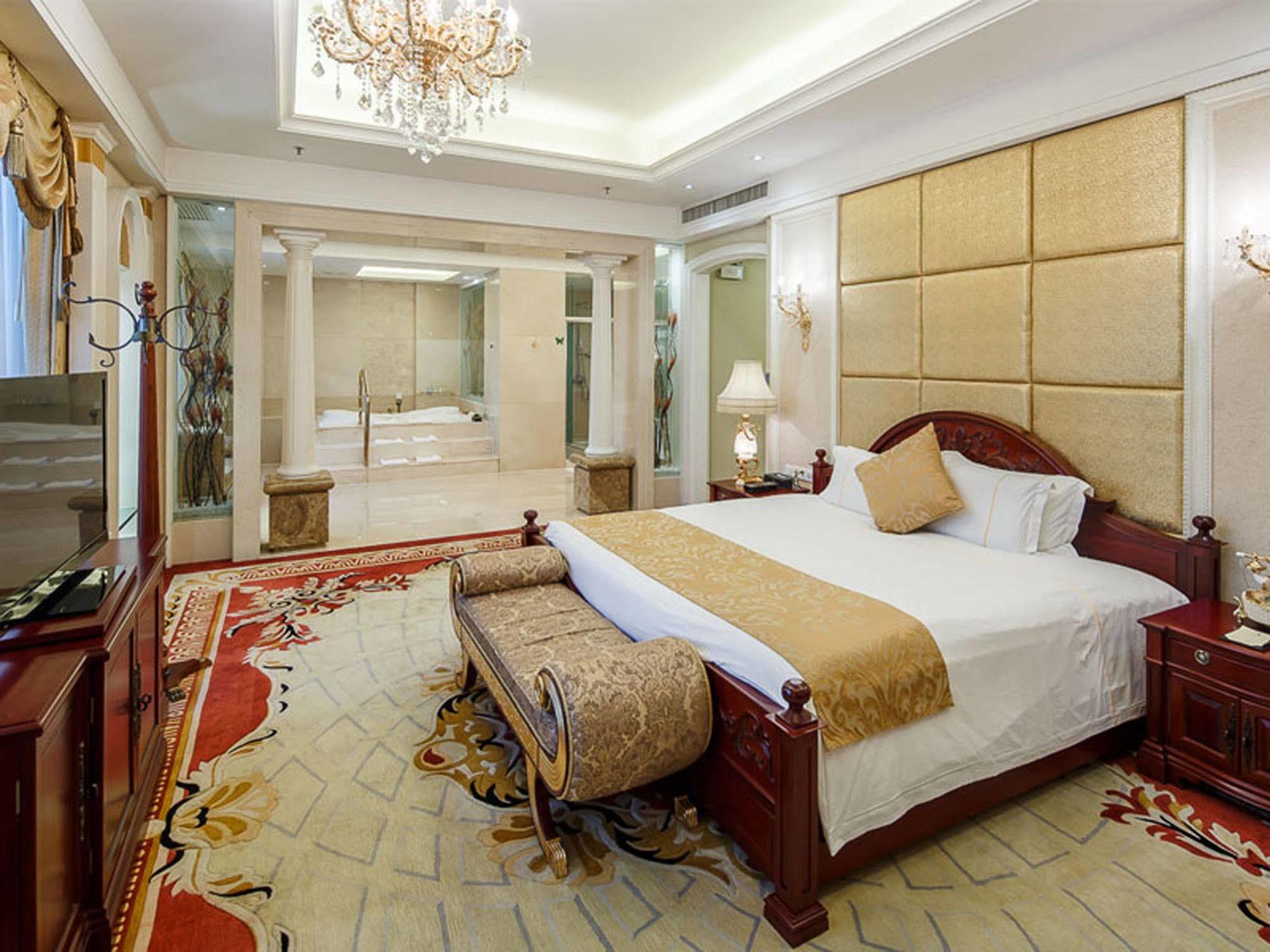 City Hotel Foshan Esterno foto