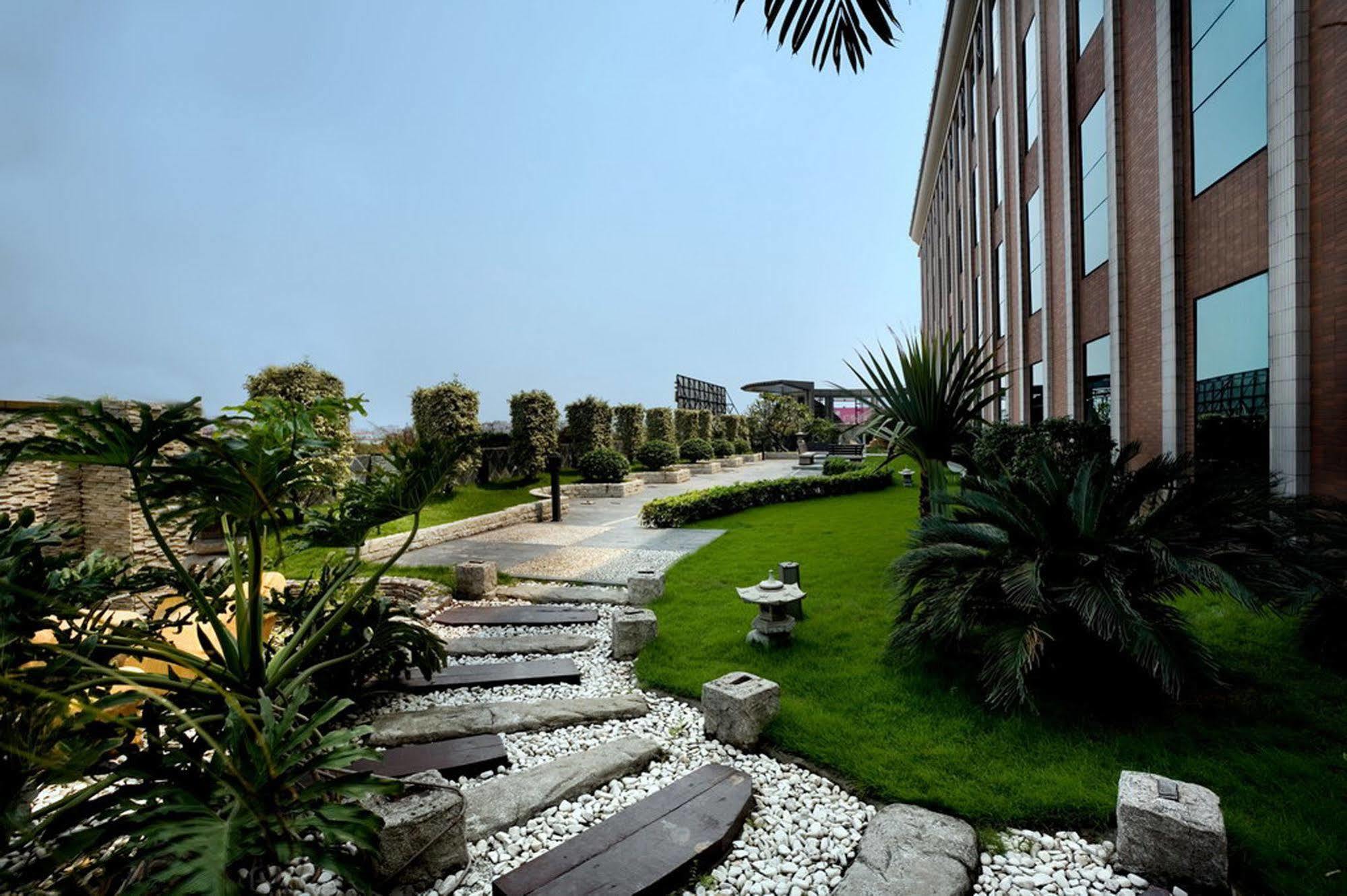 City Hotel Foshan Esterno foto