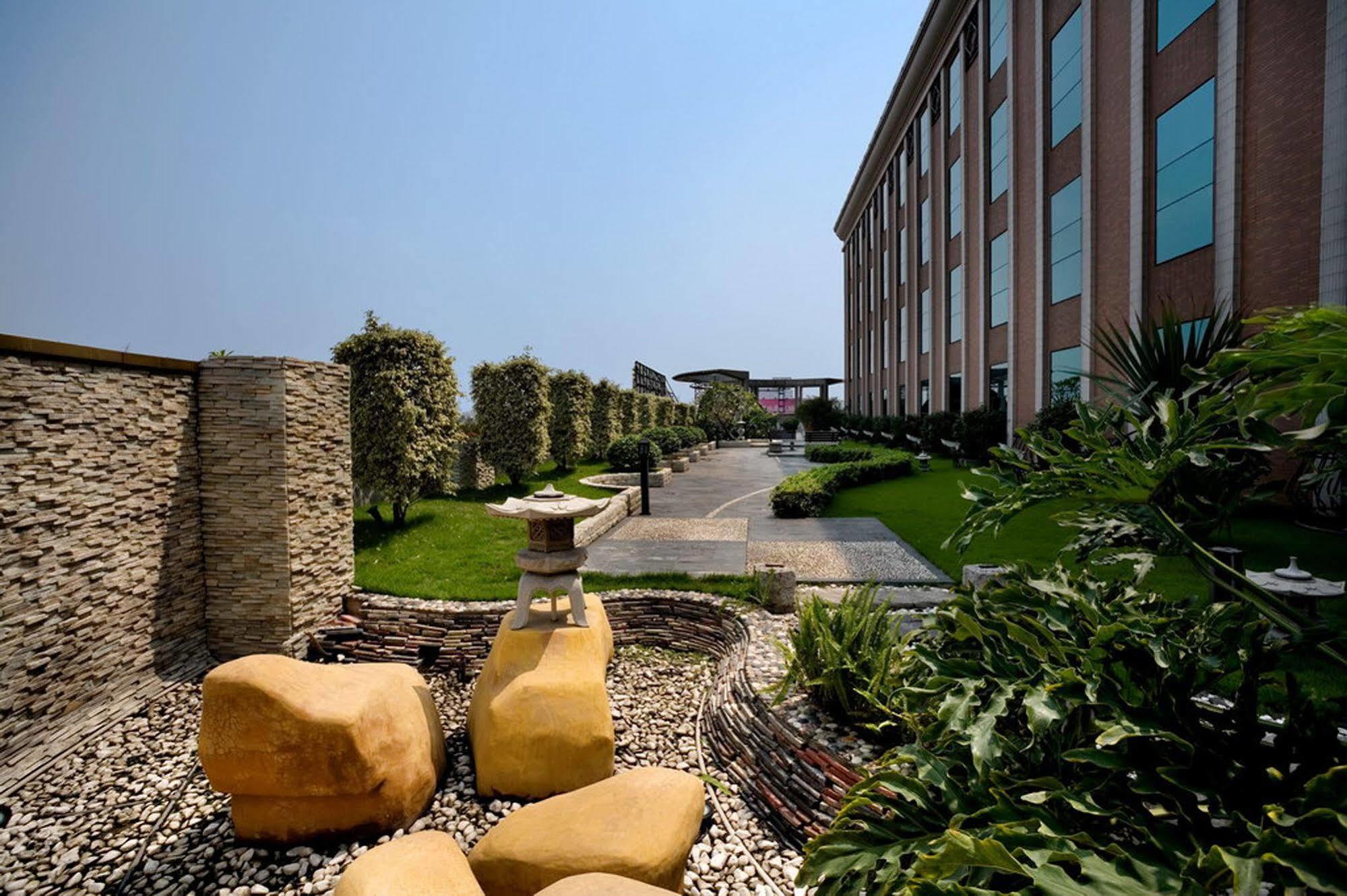 City Hotel Foshan Esterno foto